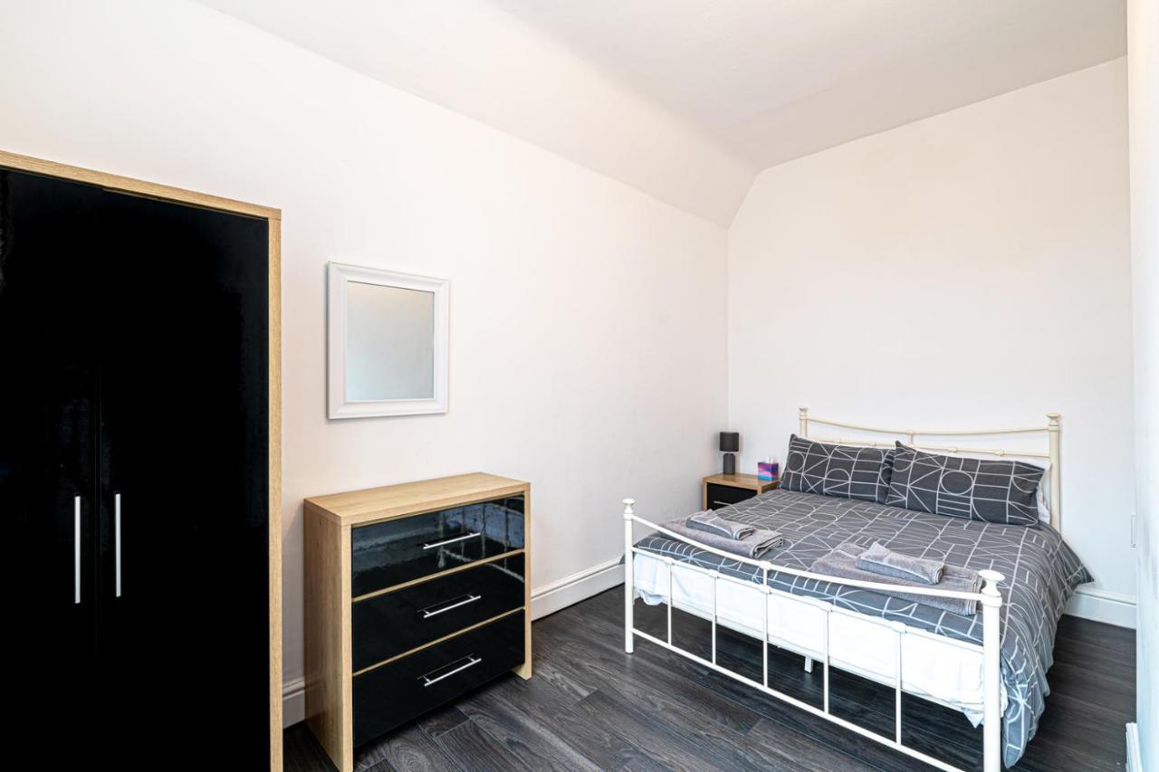 Two Bedroom Holiday Apartment Colwyn Bay Luaran gambar