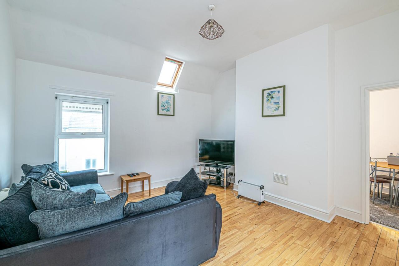 Two Bedroom Holiday Apartment Colwyn Bay Luaran gambar
